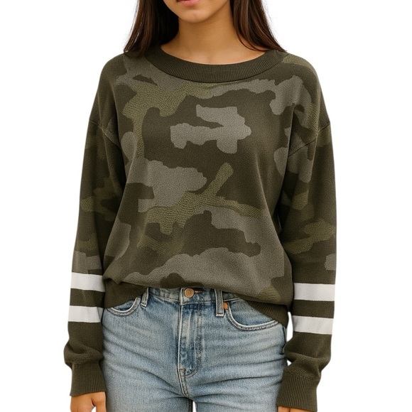 Hem & Thread Small Camouflage Crewneck Varsity Stripe Elbow Length Sweater - Picture 1 of 9